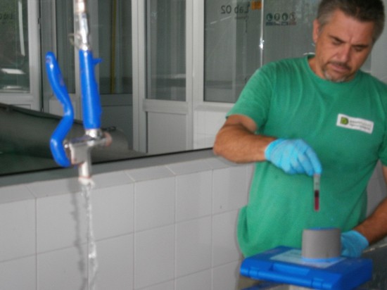 Comprobación de cloro en red de agua potable